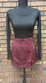 Load image into Gallery viewer, Everyday Top Black
